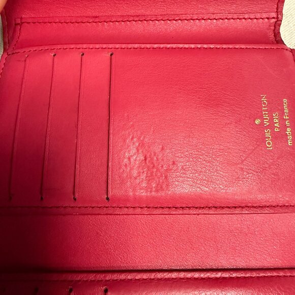 Louis Vuitton Capucines Compact Wallet - Picture 5 of 14